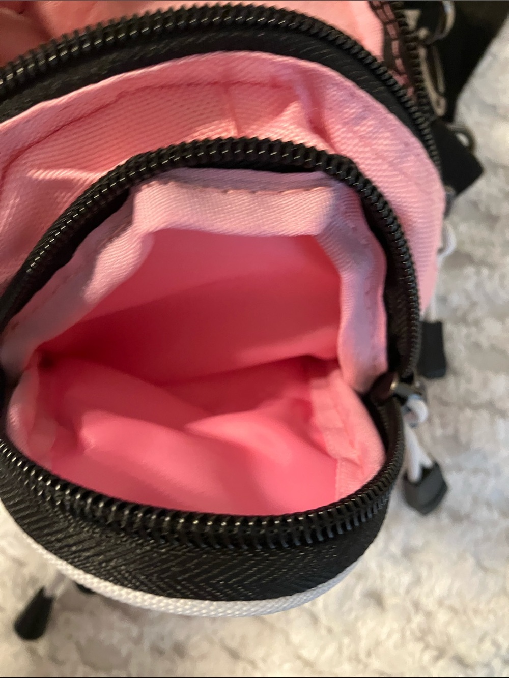 Mini back pack - Picture 7 of 9